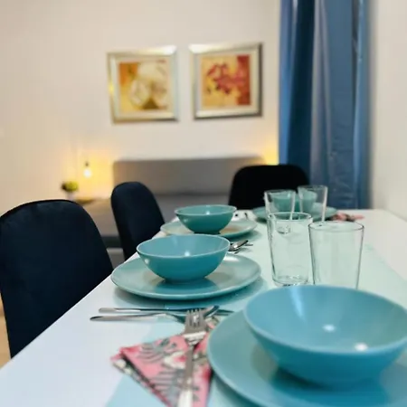 City Vibes Apartment *